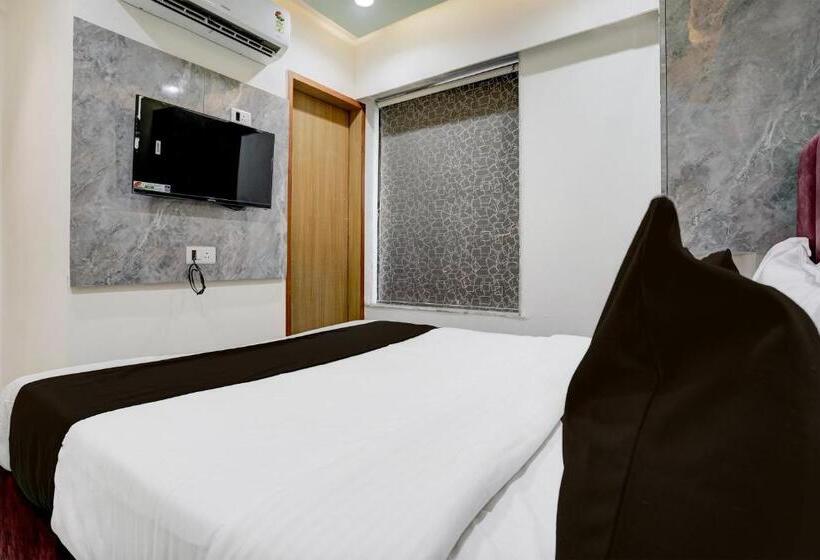 Collection O Hotel Gift Inn