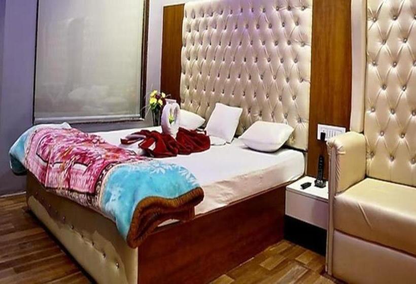 Fabhotel Prime Maya Palace