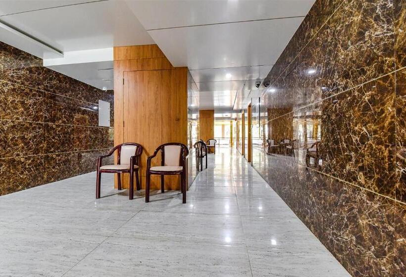 Fabhotel Prime Maya Palace