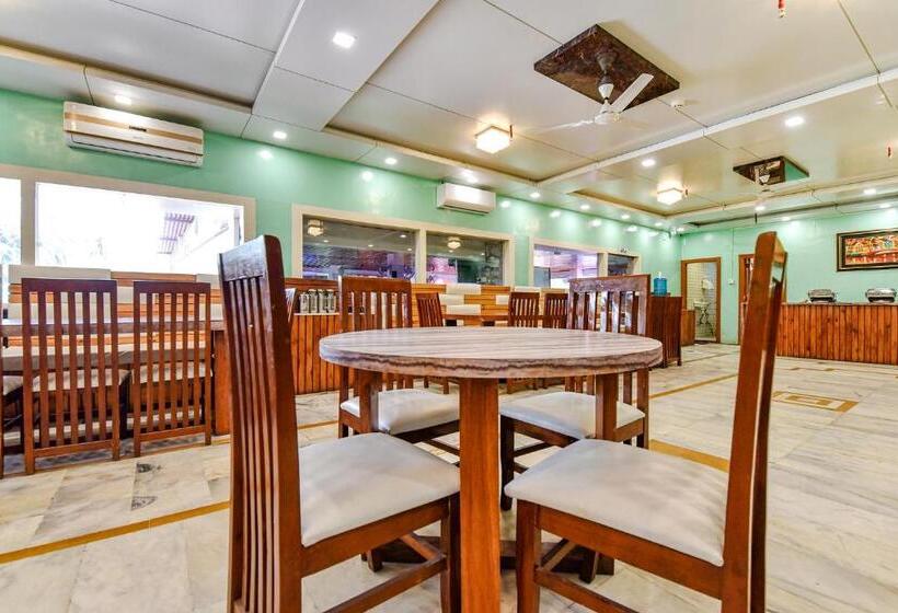 Fabhotel Prime Maya Palace