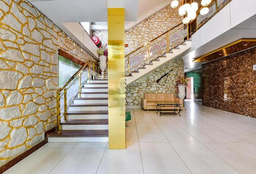 Fabhotel Prime Maya Palace