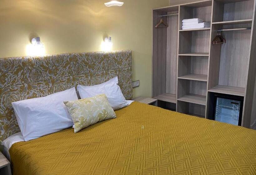 Hotel покрит мост