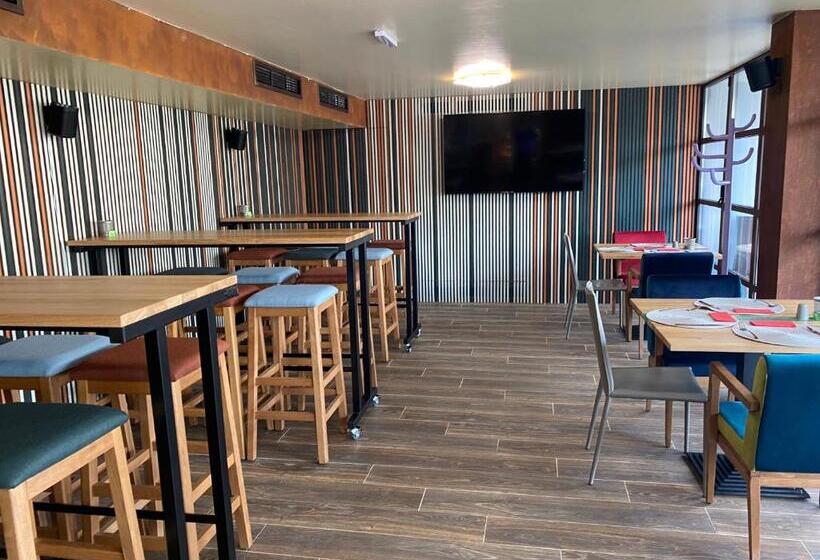 Hotel покрит мост