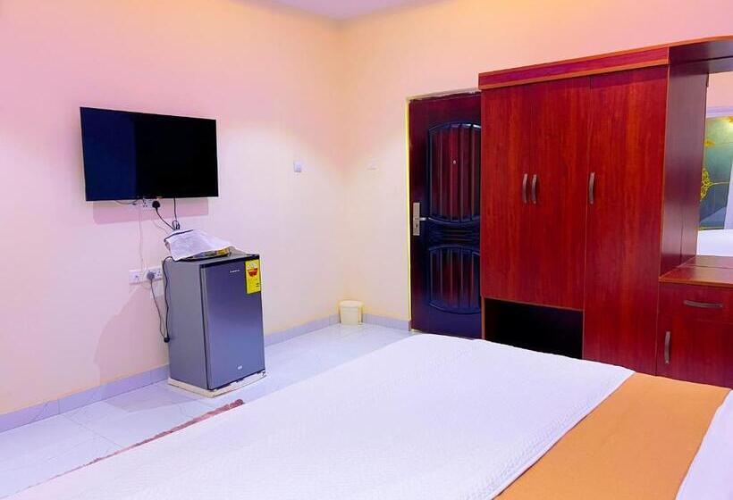 ホテル American Royal Lodge