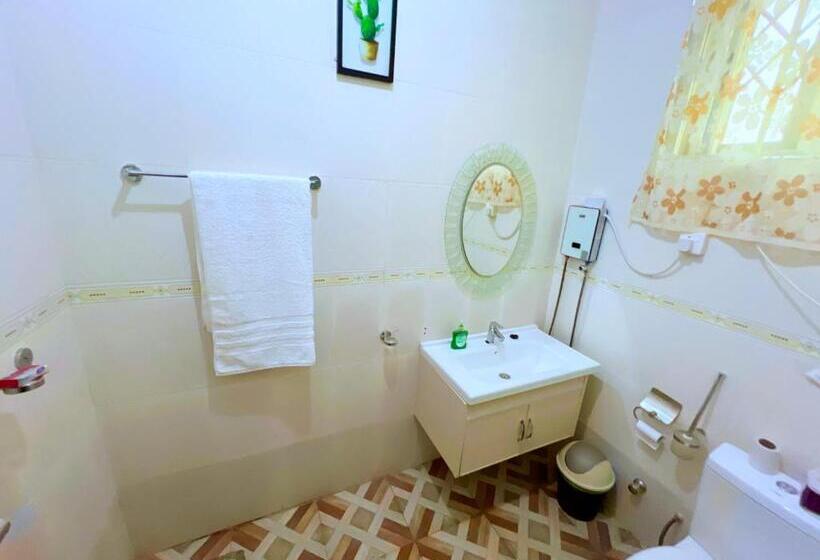 ホテル American Royal Lodge