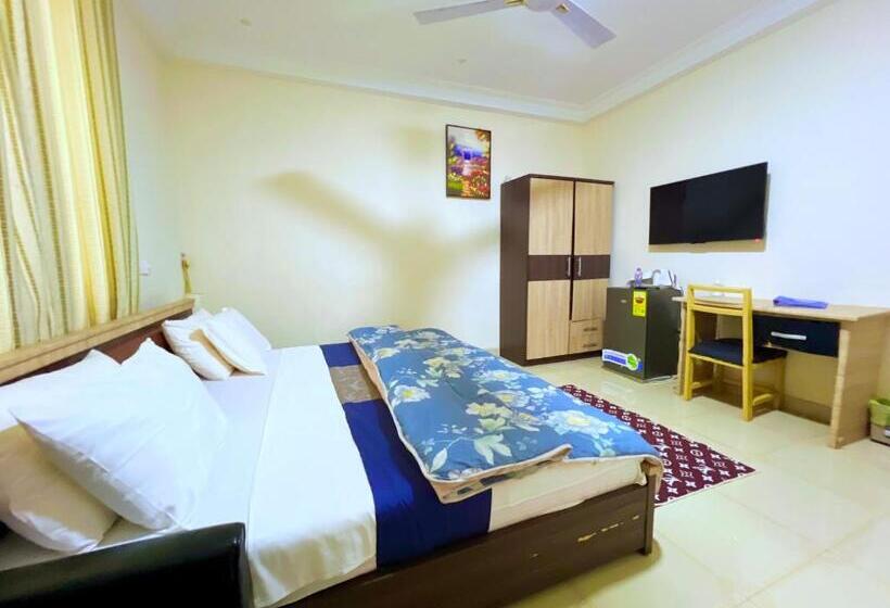 ホテル American Royal Lodge