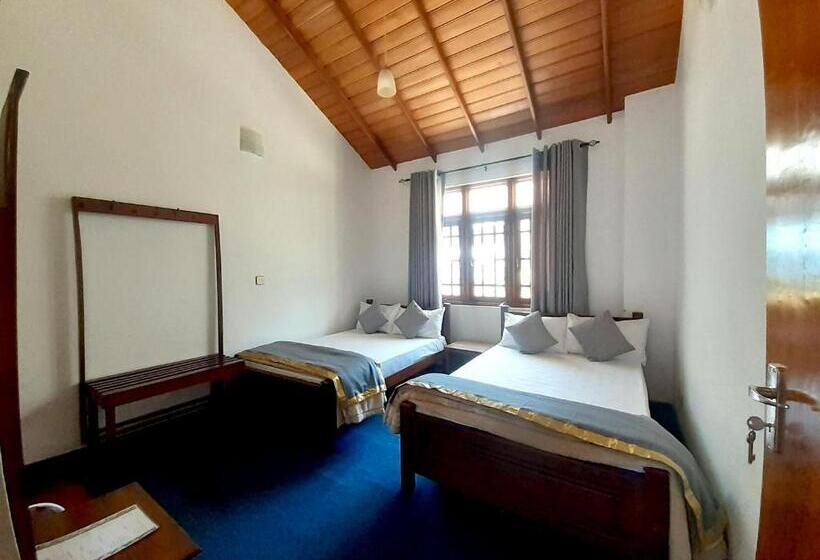 Отель Aoki Resort Nuwaraeliya