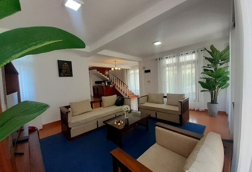 Отель Aoki Resort Nuwaraeliya