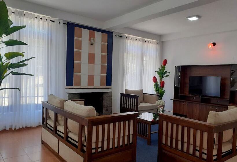 Отель Aoki Resort Nuwaraeliya