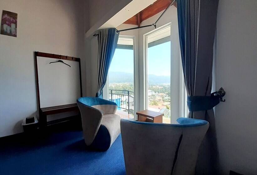 Отель Aoki Resort Nuwaraeliya