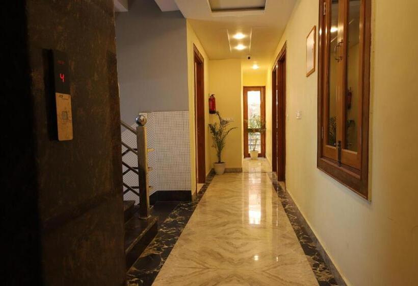 בית מלון כפרי B2l Hills At Tapoavn