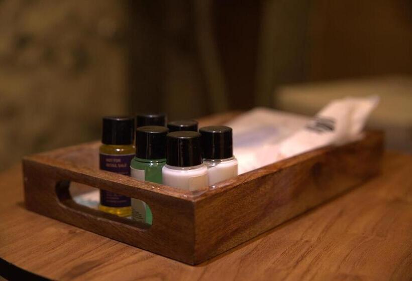 בית מלון כפרי B2l Hills At Tapoavn