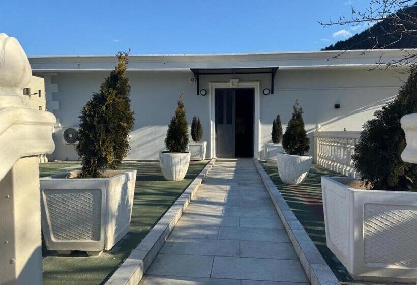 בית מלון כפרי Bar Restorant Fresku