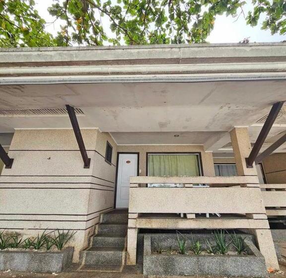 בית מלון כפרי Beach Side Room The Beach Park Hadsan