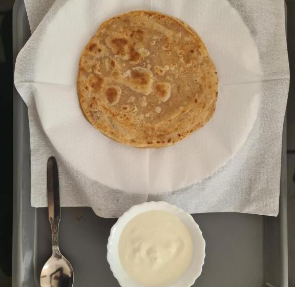 فندق C T Heights Inn