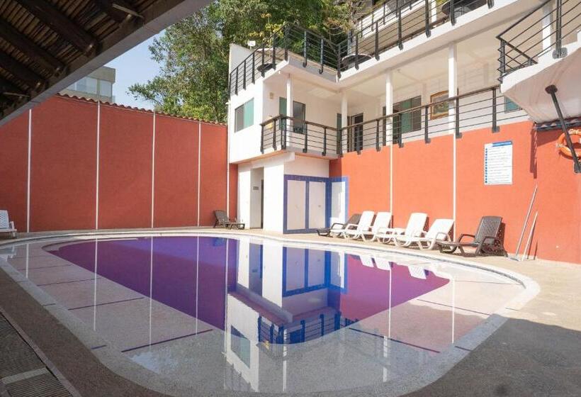 فندق Cabañas Los Héroes