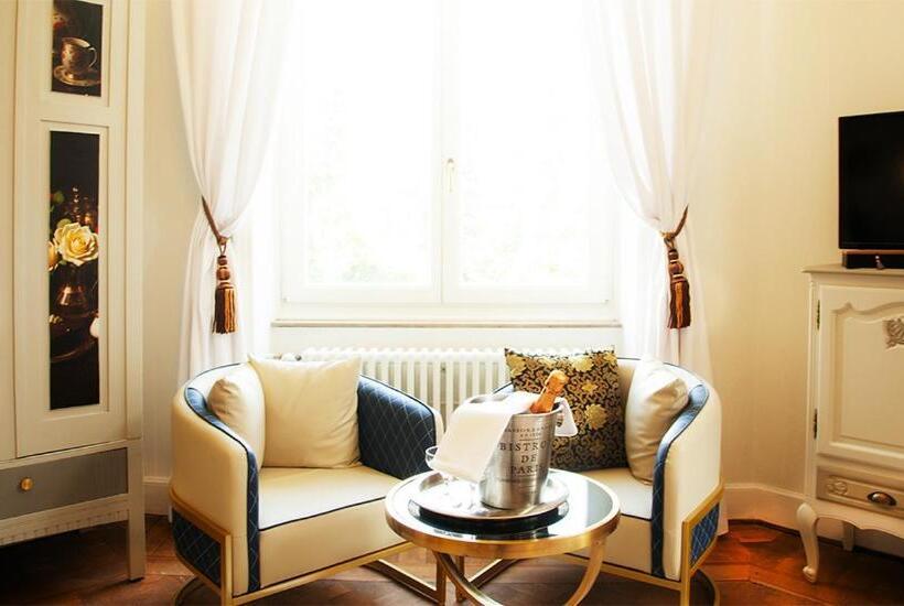 בית מלון כפרי Chateau Morreau