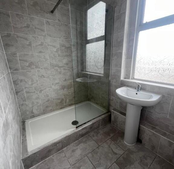 캡슐 호텔 Greatstone Lodge