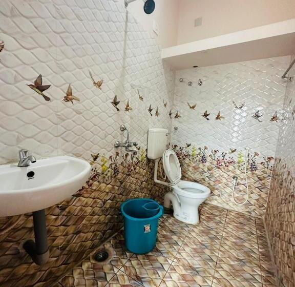 Отель Crystal Inn