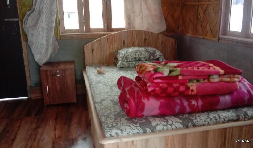 ホテル Dolma Farm Stay