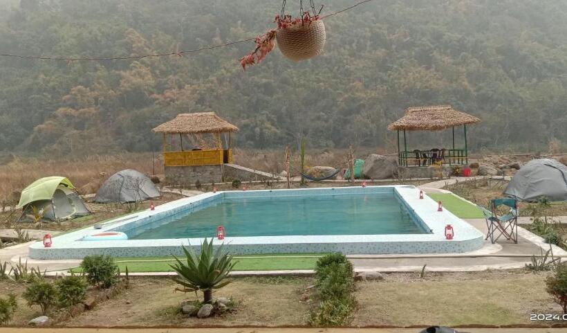 ホテル Dolma Farm Stay