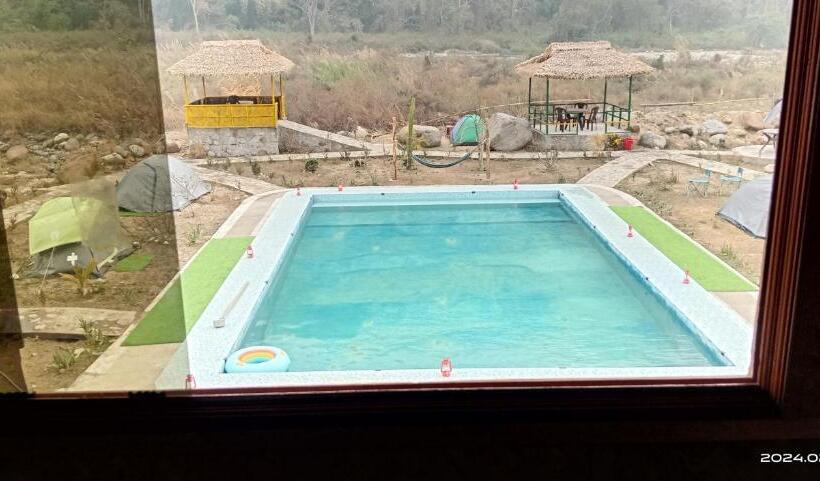 ホテル Dolma Farm Stay