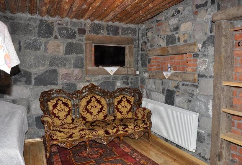 هتل Doğunun Taş Evleri