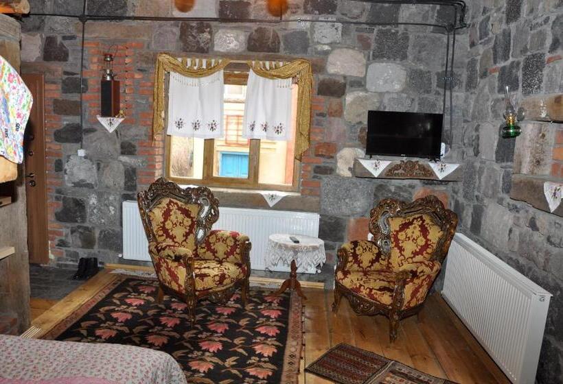 هتل Doğunun Taş Evleri