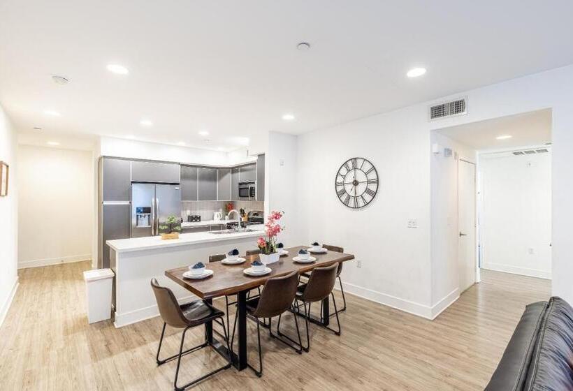 호텔 Fully Furnished Apartments Near Hollywood Walk Of Fame