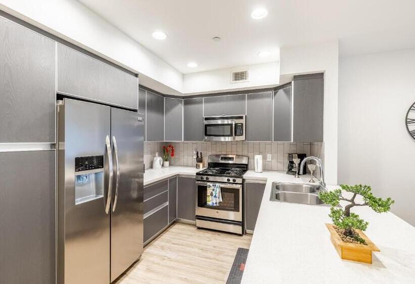 호텔 Fully Furnished Apartments Near Hollywood Walk Of Fame