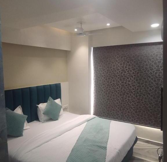 Collection O Hotel Gift Inn