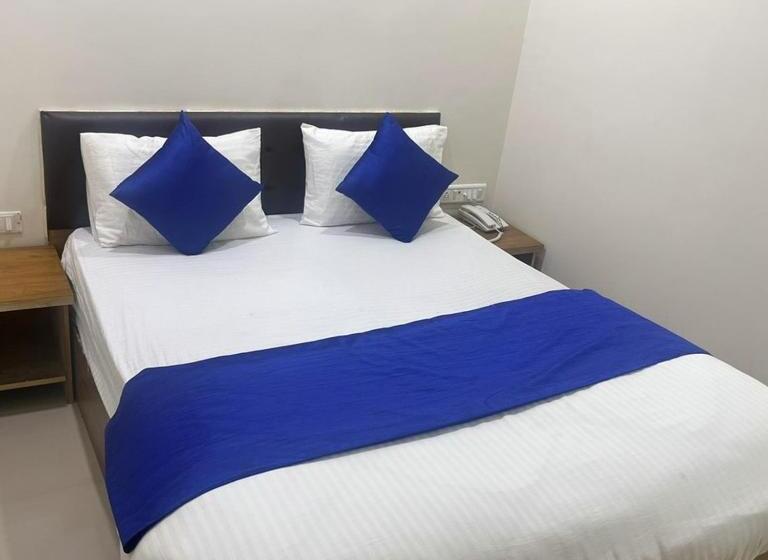 Collection O Hotel Gift Inn