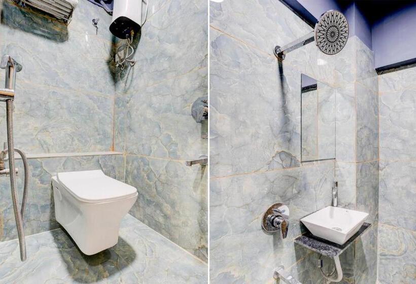 Collection O Hotel Gift Inn