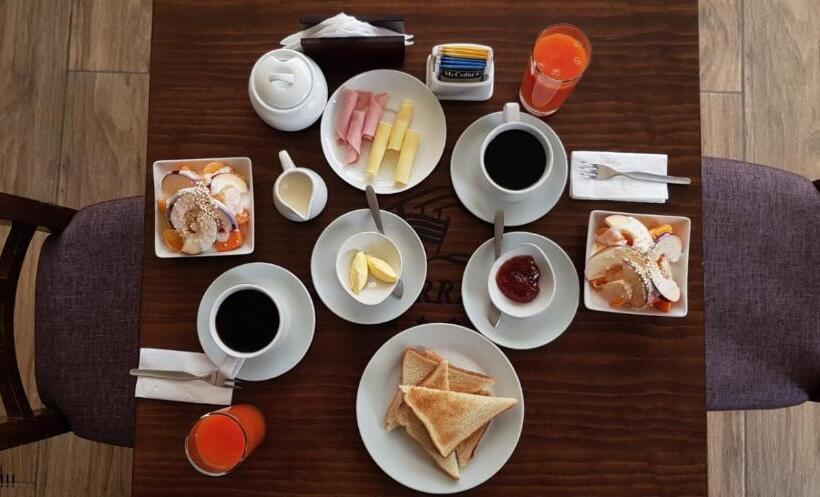 هتل Las Terrazas Inn