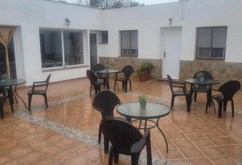 Отель Llar De Laura