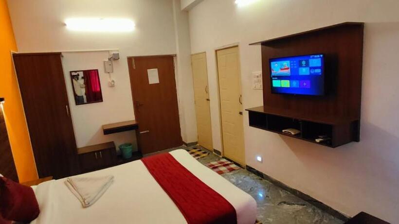 Hotel New Cresent Park