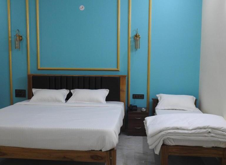 호텔 Nueva Boarding And Lodging
