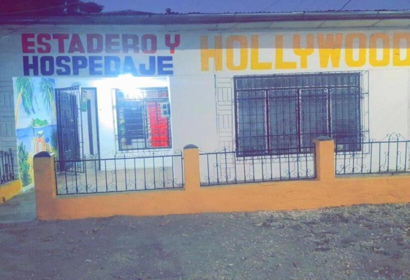 בית מלון כפרי Nuevo Hollywood