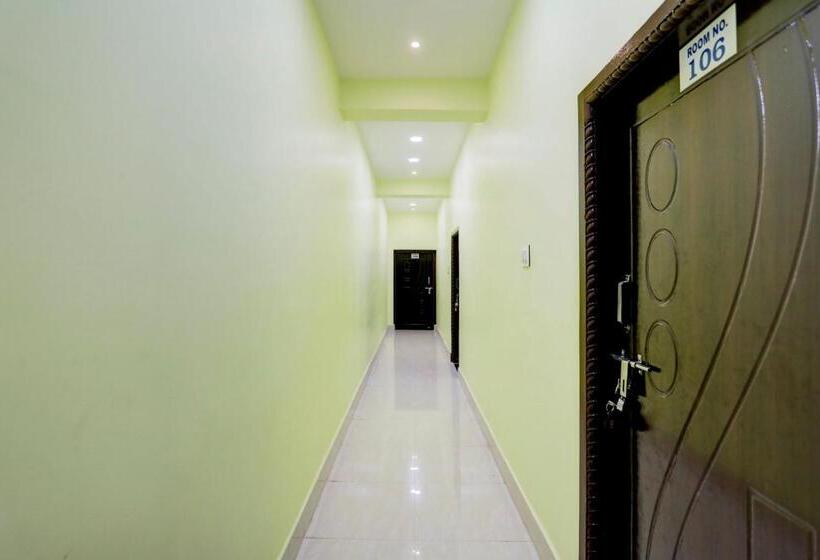 Hotel Oyo Gurukrupa Lodge