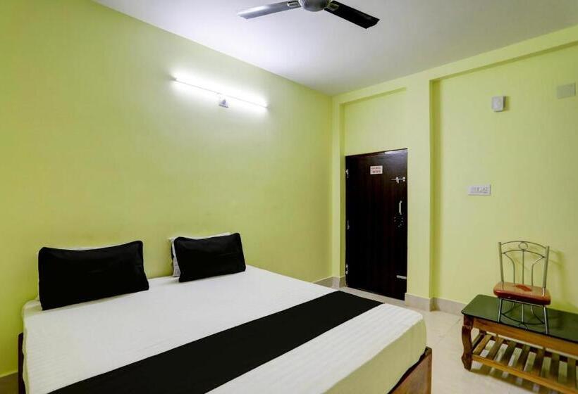 Hotel Oyo Gurukrupa Lodge