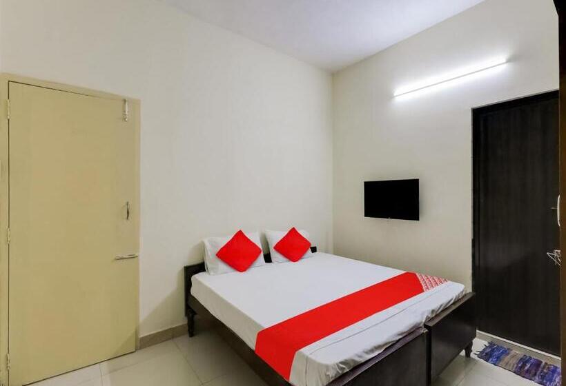 هتل Oyo Kailaya Gudil Residency