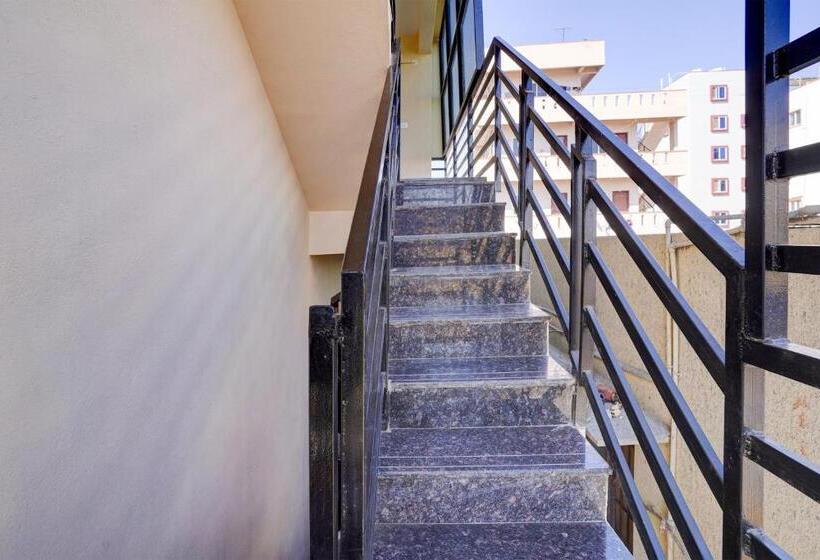 Hotel Oyo Pranith Skys