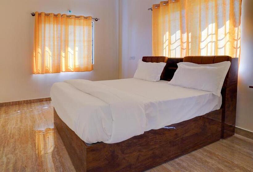 Hotel Oyo Pranith Skys