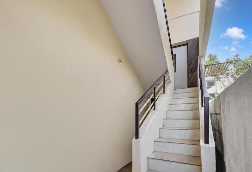 Отель Oyo Sea Coastal Inn