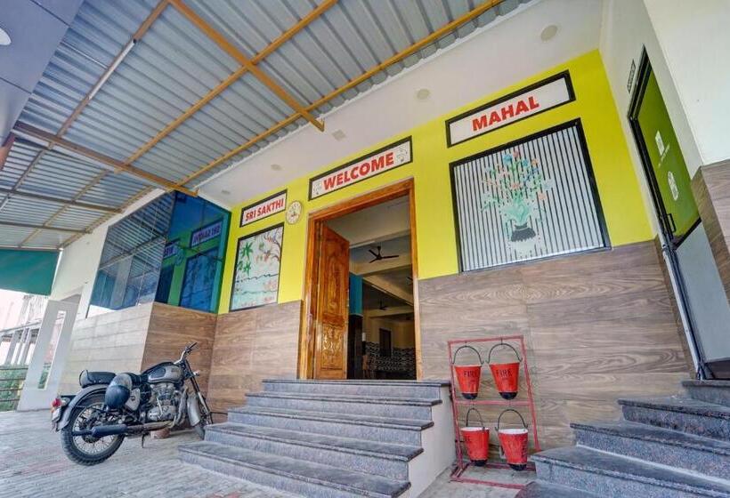 Отель Oyo Sri Sakthi Residency