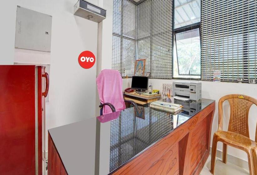 בית מלון כפרי Oyo Sri Sakthi Residency