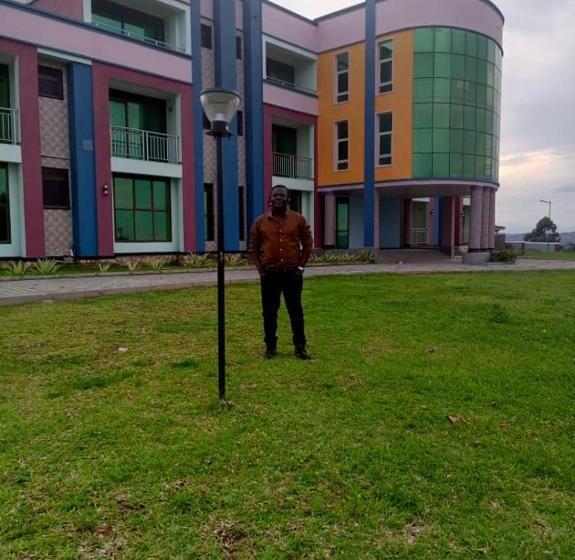 هتل Panorama Kyenjojo