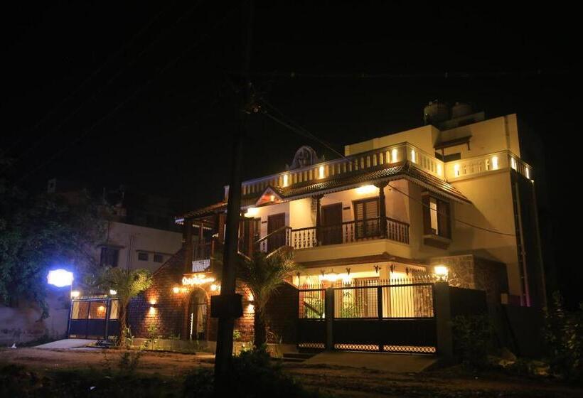 Отель Ponni Homestay Kumbakonam