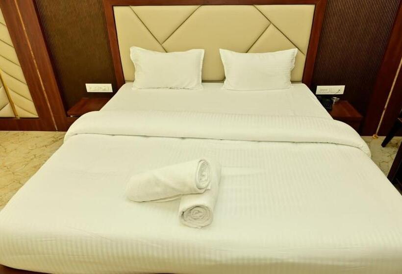 فندق Downtown Pr Groups Raashi Residency