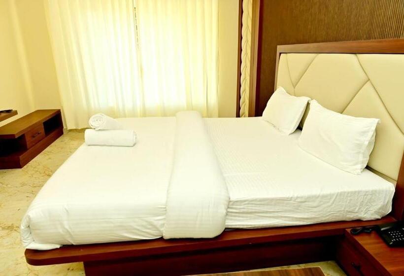 فندق Downtown Pr Groups Raashi Residency